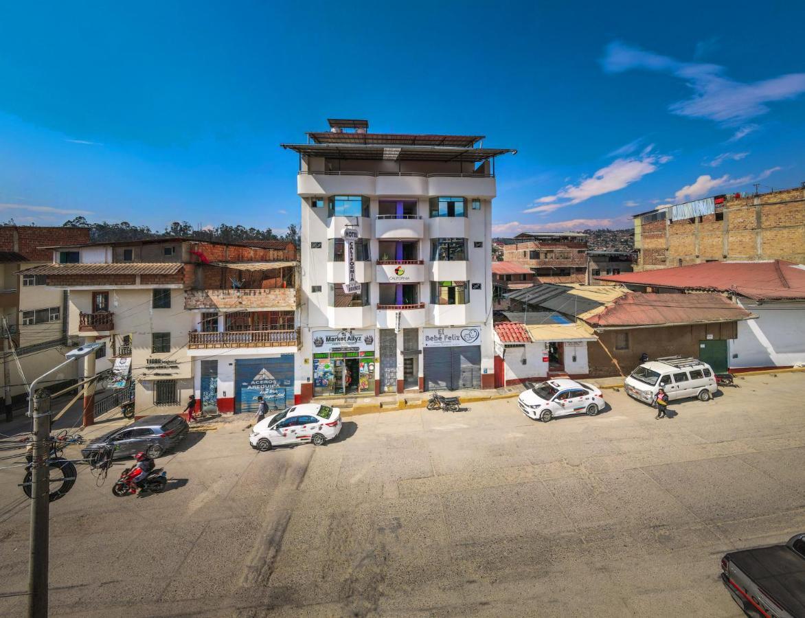 Hotel California Chachapoyas Extérieur photo
