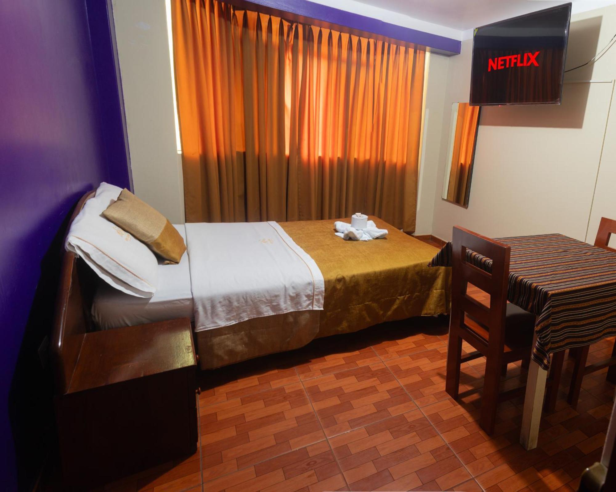 Hotel California Chachapoyas Extérieur photo