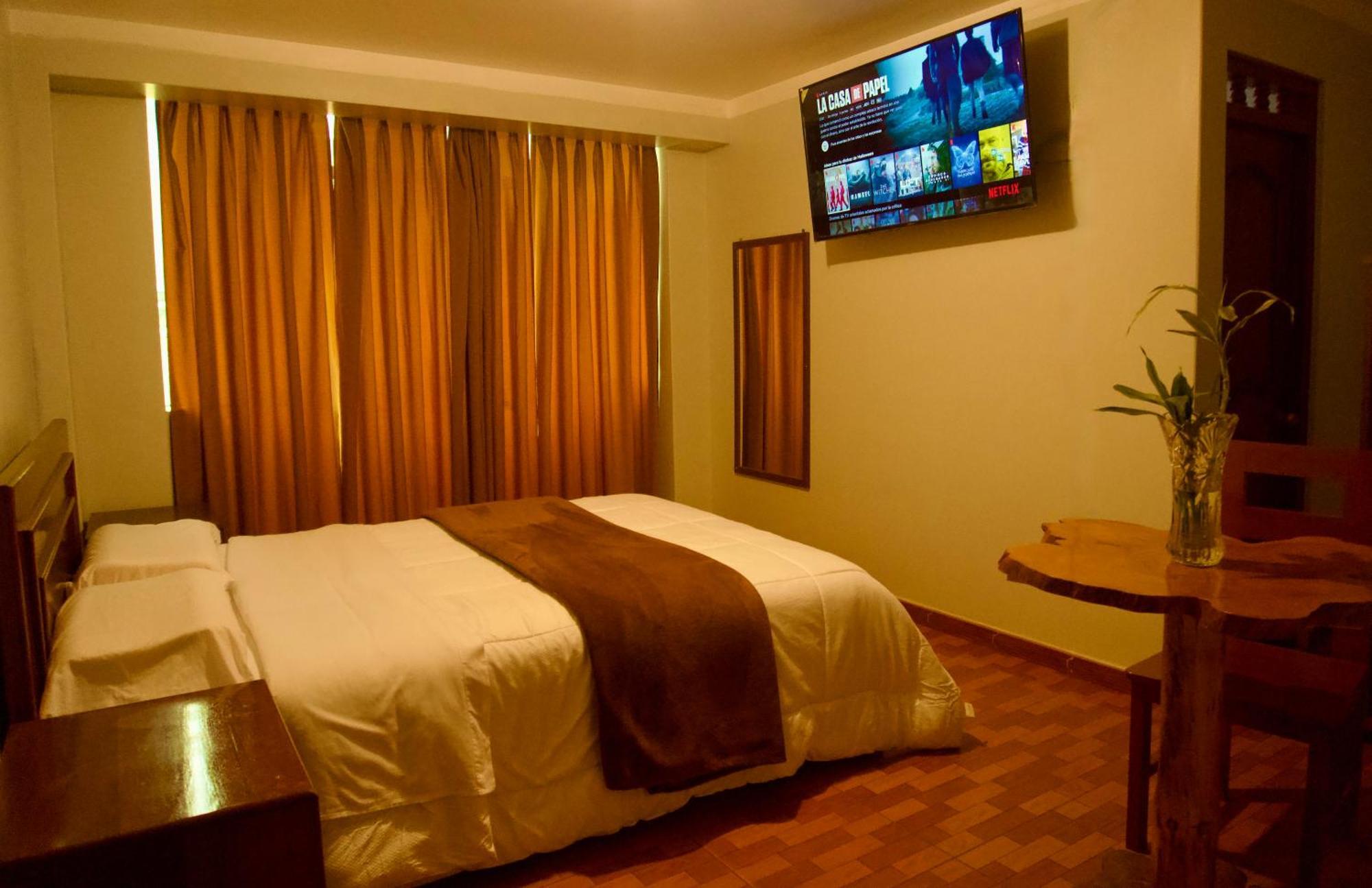 Hotel California Chachapoyas Extérieur photo